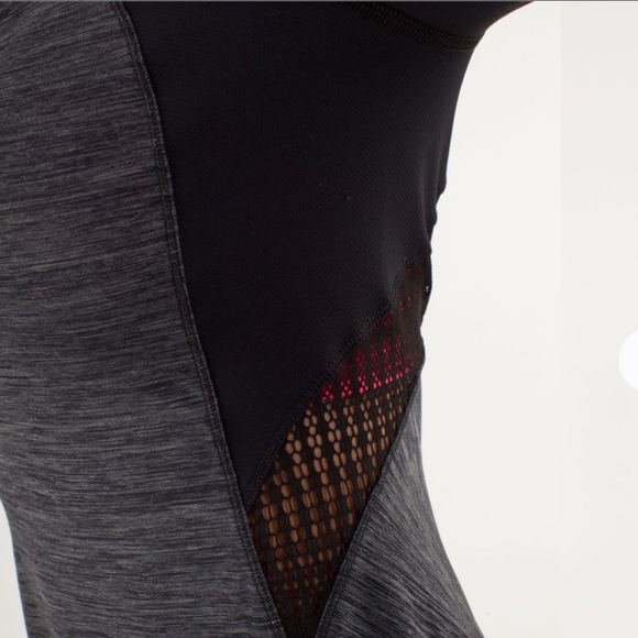 Like New! Lululemon Sun Runner Long Sleeve (8/10) - Picture 6 of 15